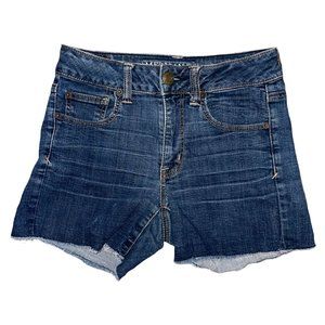 American Eagle Distressed Womens Shorts 4 Super Stretch Raw Hem Medium Wash